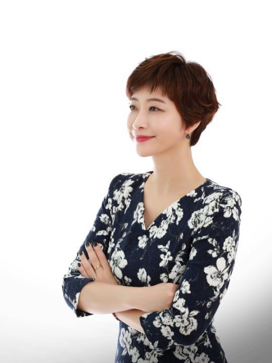 Biên kịch Thư ký Kim sao thế? tiết lộ con gái cô muốn kết hôn với Park Seo Joon - Ảnh 1.