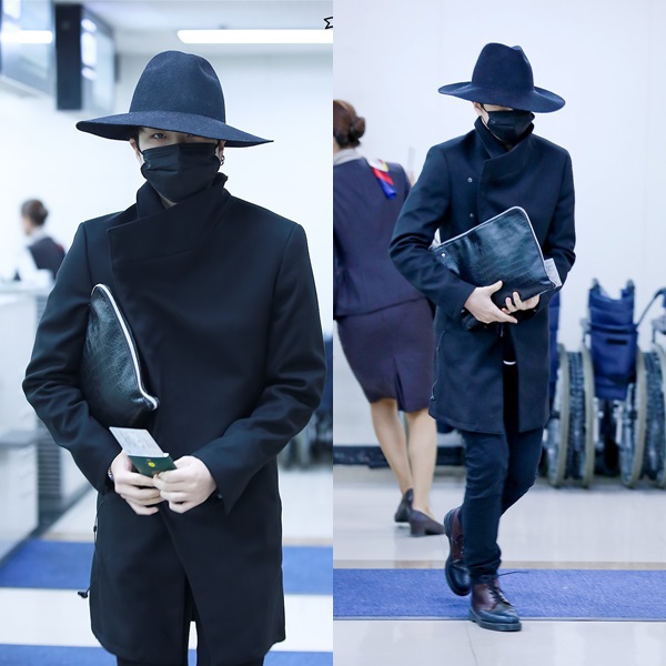 Young Jae (Got7) trông có vẻ bí ẩn, sành điệu trong bộ trang phục màu đen đầu đến chân. Tuy nhiên nếu ai đó trong số chúng ta mặc như vậy đến sân bay, nguy cơ bị an ninh giữ lại là rất cao.