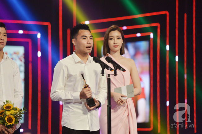 U23 Việt Nam, Cả một đời ân oán đại thắng tại VTV Awards 2018 - Ảnh 4.