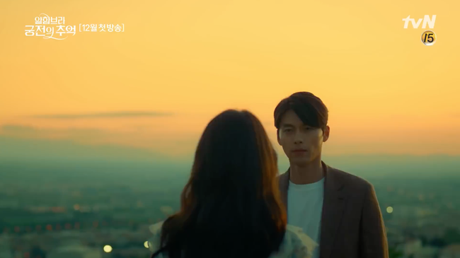 Fan ngây ngất trước hình ảnh Hyun Bin - Park Shin Hye lãng mạn, bí ẩn trong teaser phim mới - Ảnh 2.