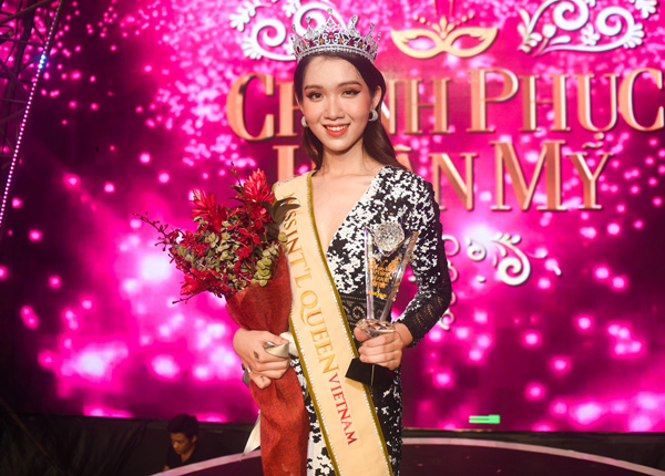 Đêm chung kết The Tiffany - Chinh phục hoàn mỹ tối 11/1 đã tìm ra cô gái giành ngôi vị cao nhất. Đỗ Nhật Hà sẽ kế nhiệm Hương Giang thi Miss International Queen - Hoa hậu chuyển giới quốc tế 2019 với tư cách Hoa hậu chuyển giới Việt Nam.