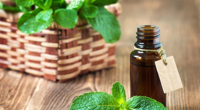 Liệu pháp đẩy nhanh cơn đau đầu hiệu quả nàng văn phòng không nên bỏ qua