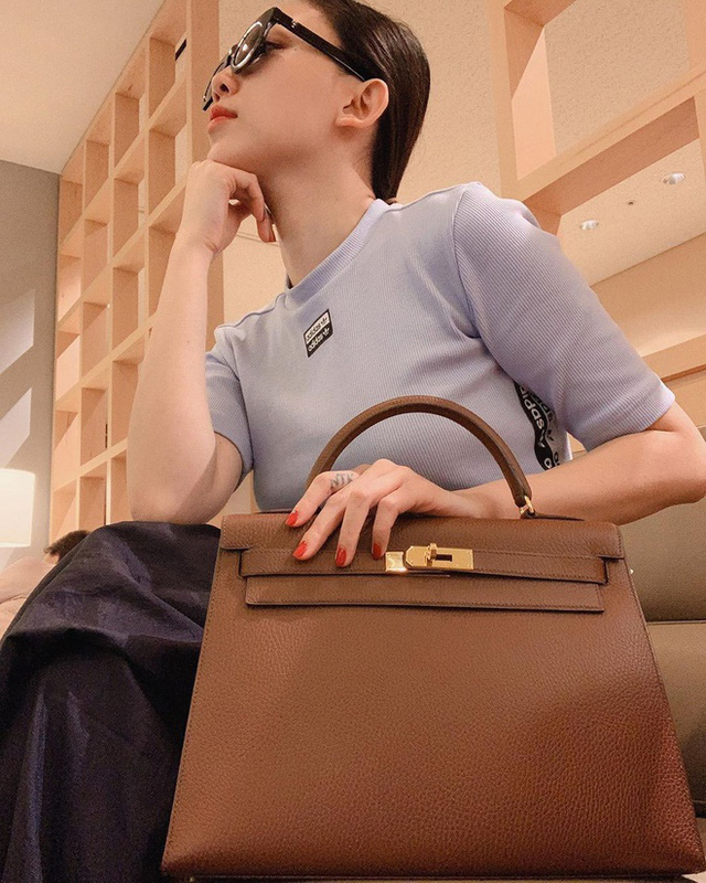 Tóc Tiên thích mua túi hàng hiệu, có chiếc Hermès hơn 16.000 USD - Ảnh 1.