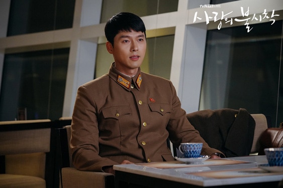 Người Bắc Hàn cho là Hyun Bin không đẹp trai bằng diễn viên này khi đóng &quot;Hạ cánh nơi anh&quot; - Ảnh 10.