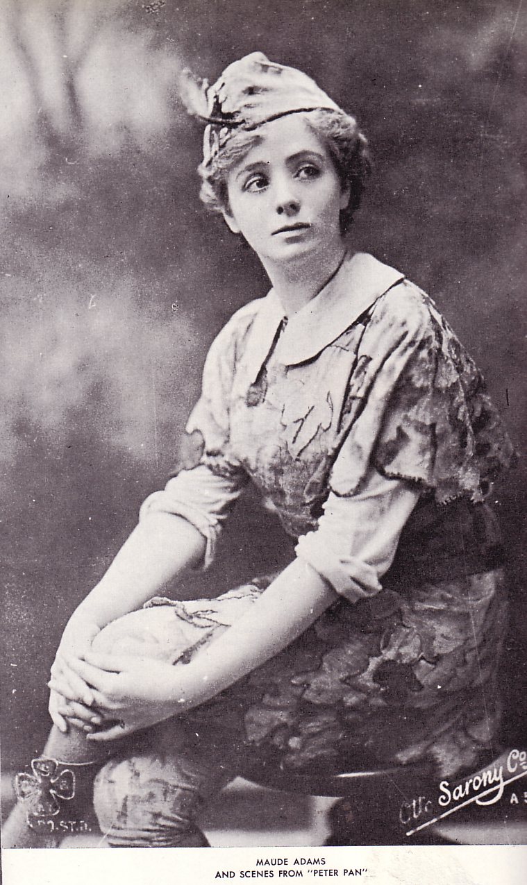 Maude Adams nguồn gốc cổ áo peter pan