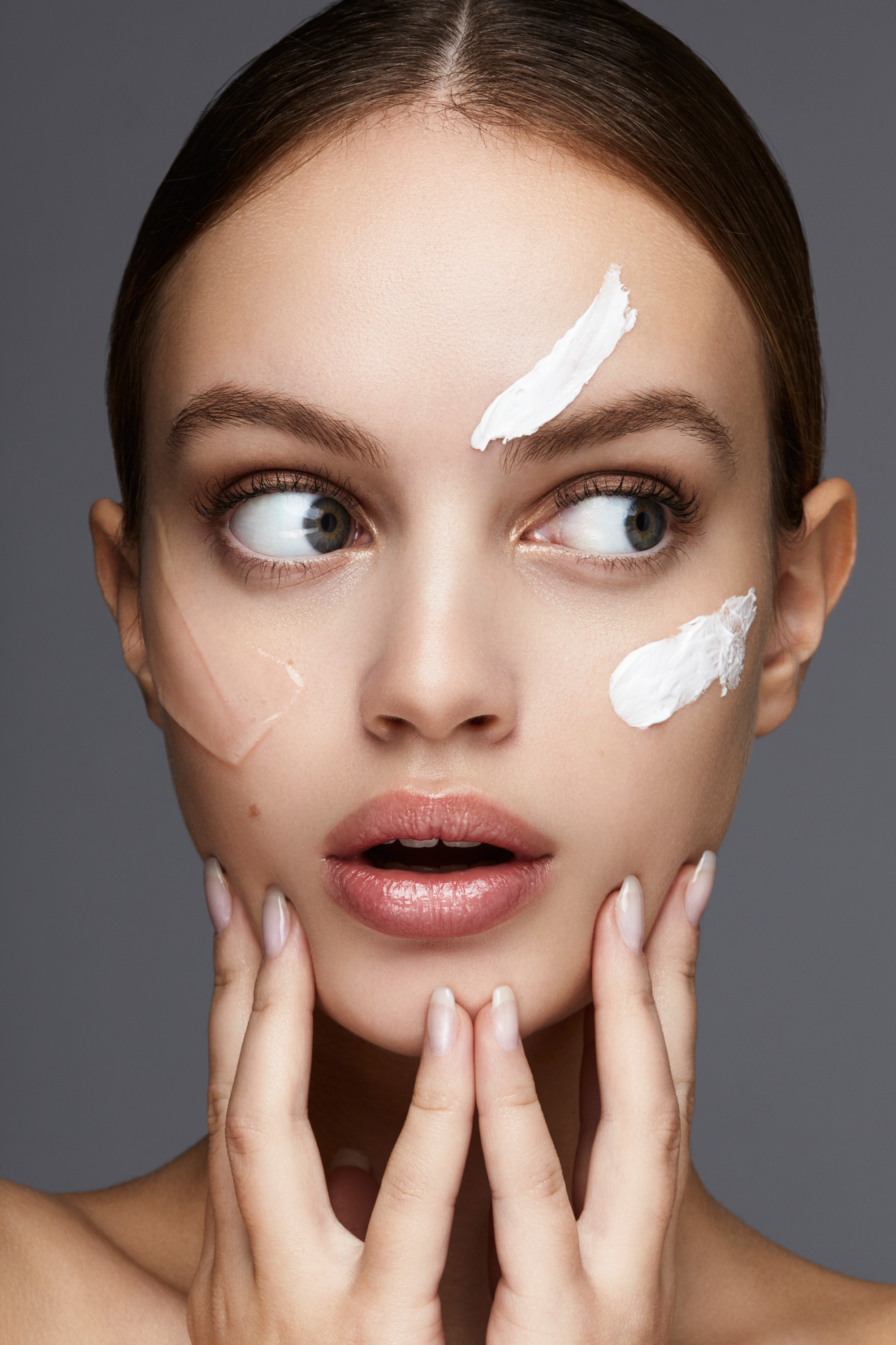 Việc sử dụng kem dưỡng ẩm toàn thân trên mặt gây ra vấn đề gì?